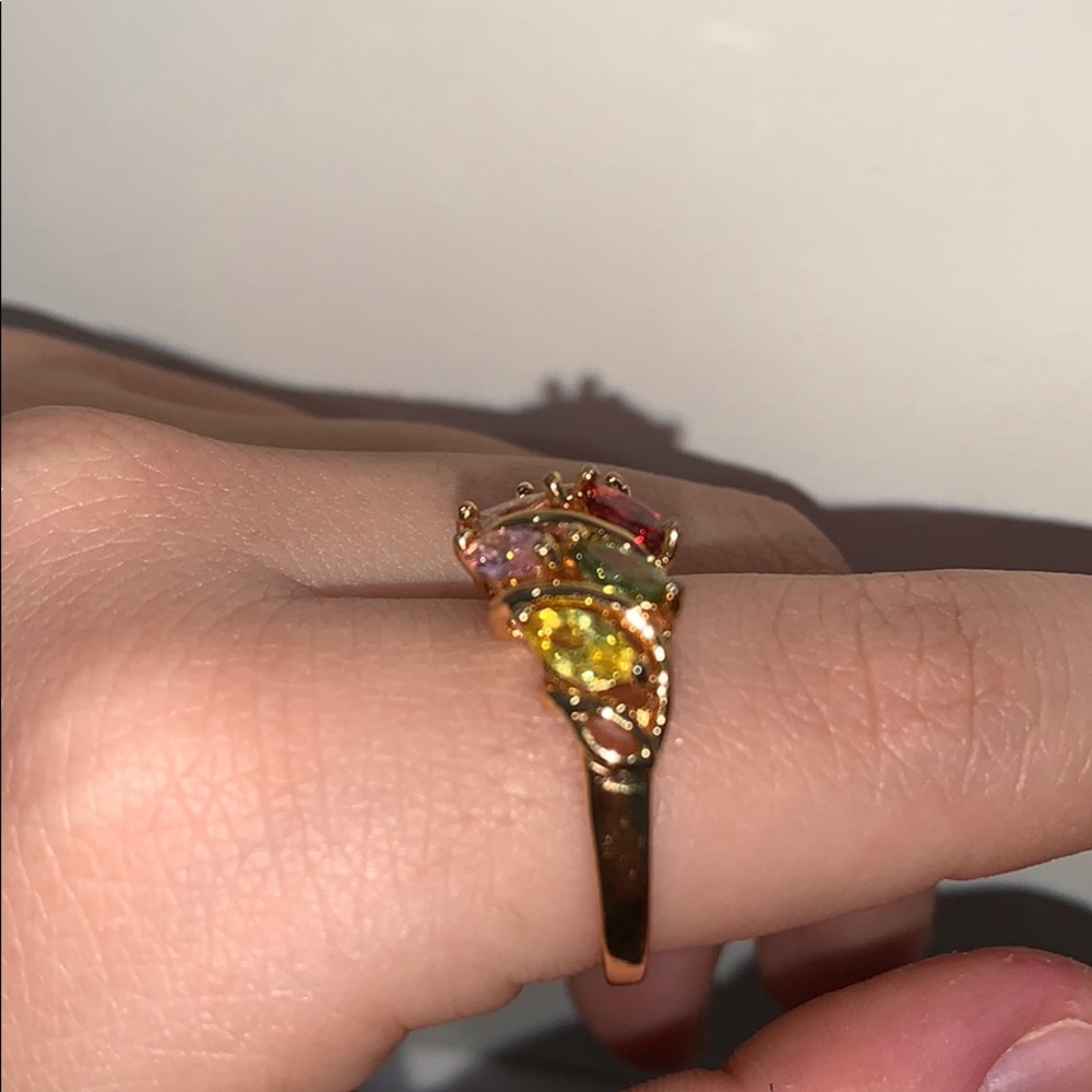 Gorgeous ring - Picture 2 of 2